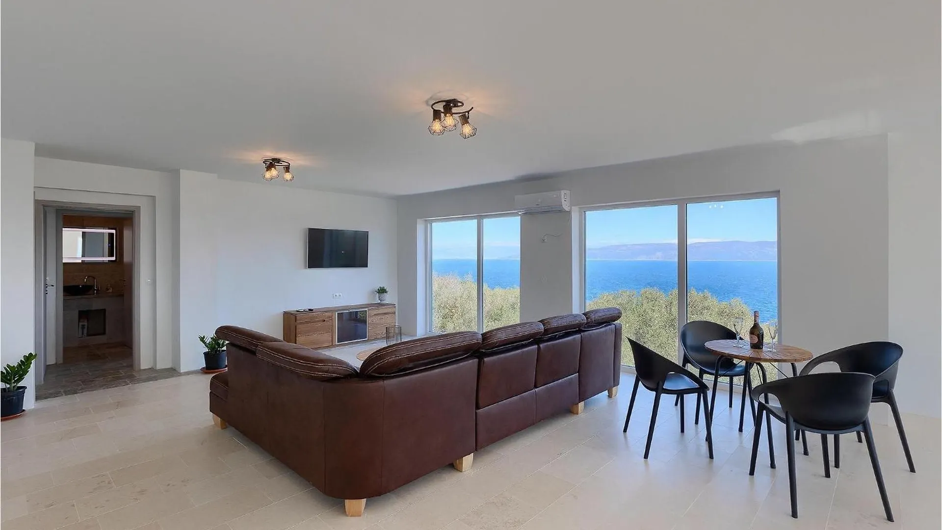 Villa Tata Ravni Croatia